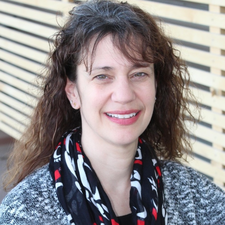 Headshot of Paula LaManna