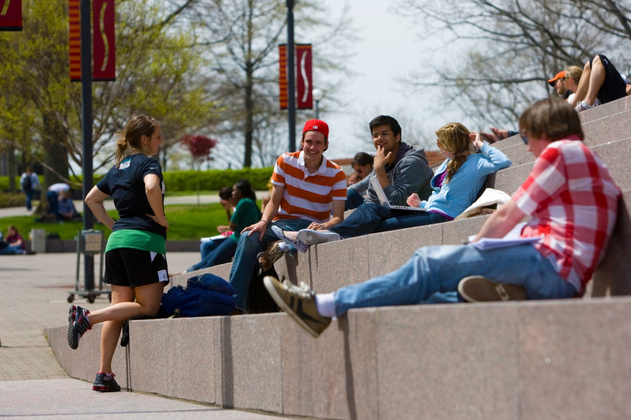 Students on MainStreet